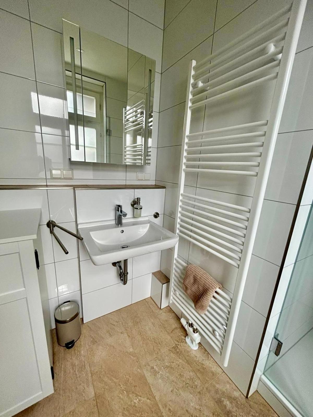 Exklusives Haus, Ruhig Gelegen Im Innenhof, Zentral, Lichtdurchflutet Zustellbett,Babybett Bei Bedarf Карлсруэ Экстерьер фото
